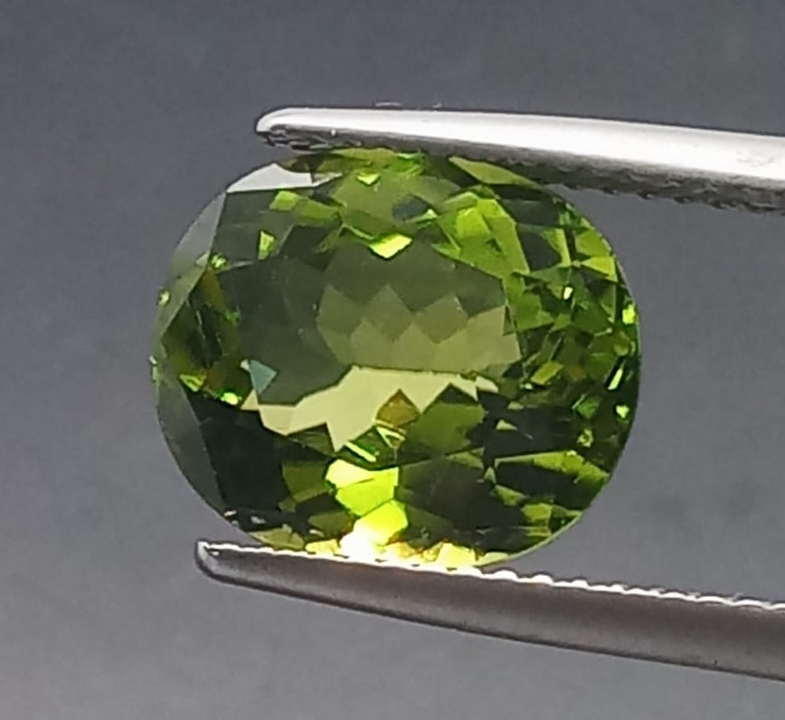 Natural Peridot: Meadow Glow 4.48cts- PR04 (24)