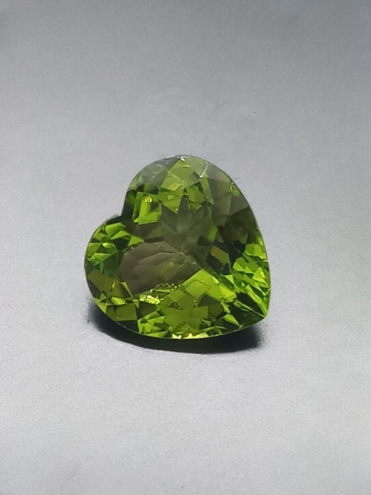 Natural Peridot: Nature's Treasure 4.49cts- PR05 (24)