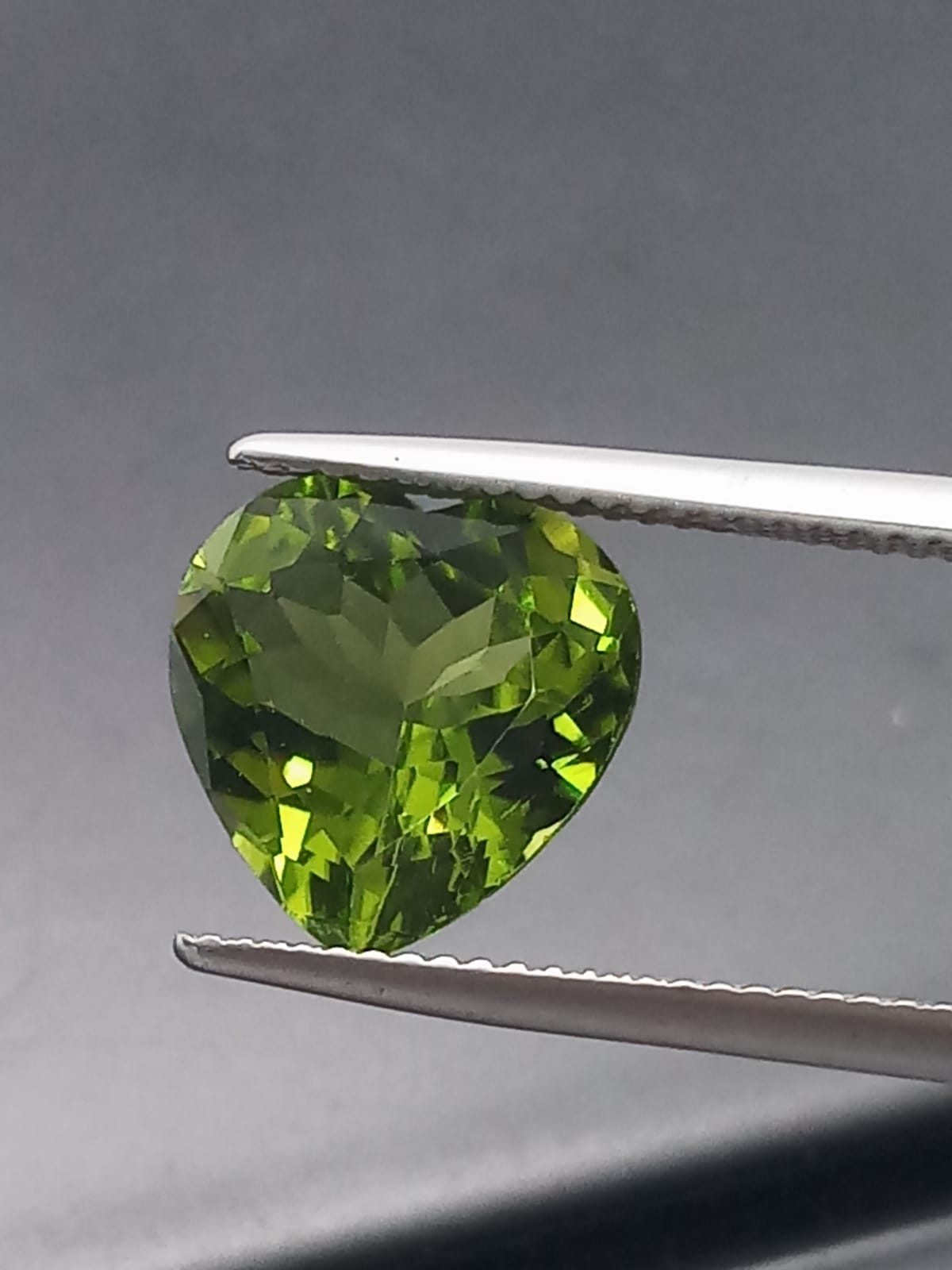 Natural Peridot: Nature's Treasure 4.49cts- PR05 (24)