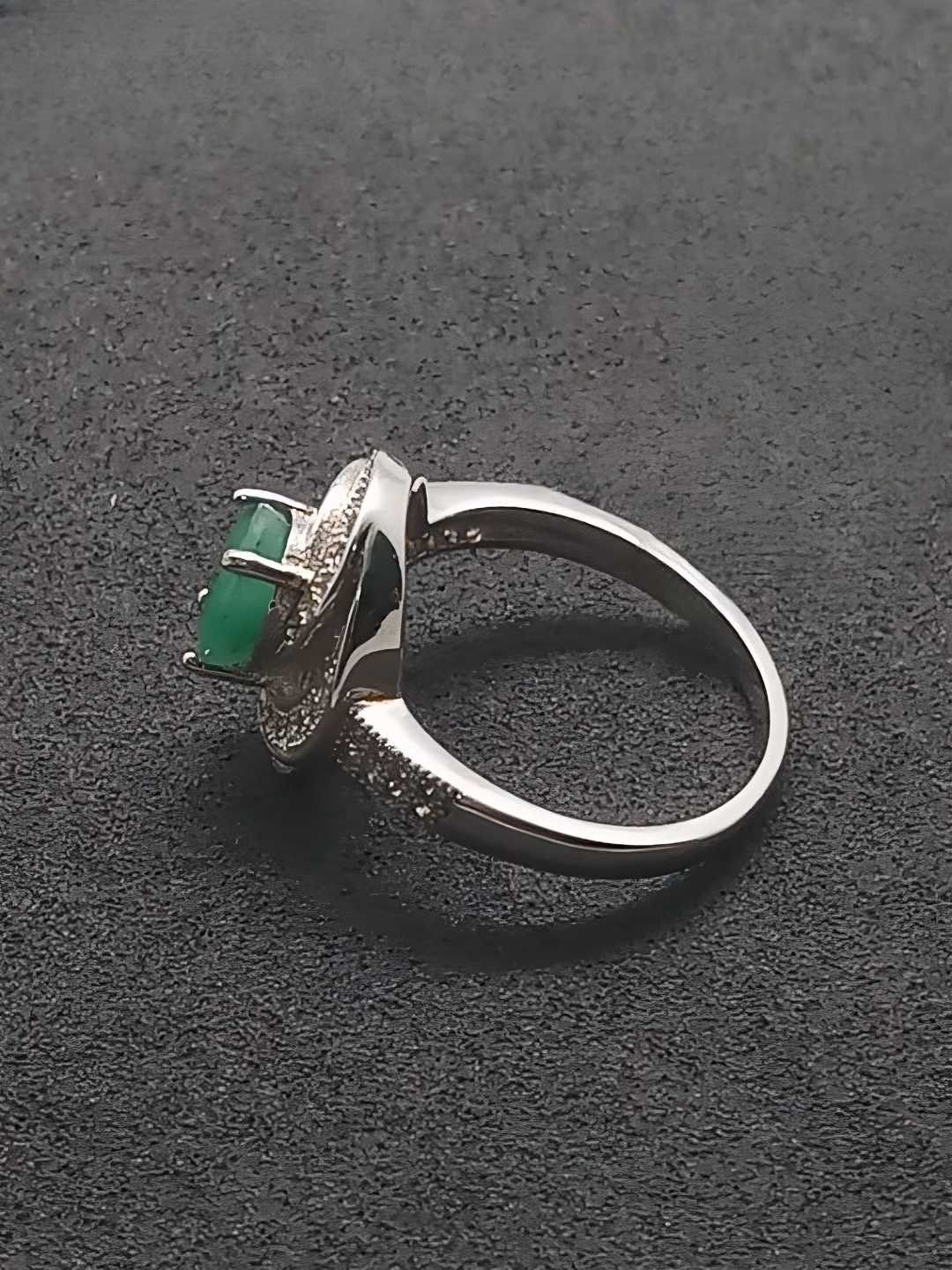 Natural Certified Emerald Ring (Size 7.5) SR19