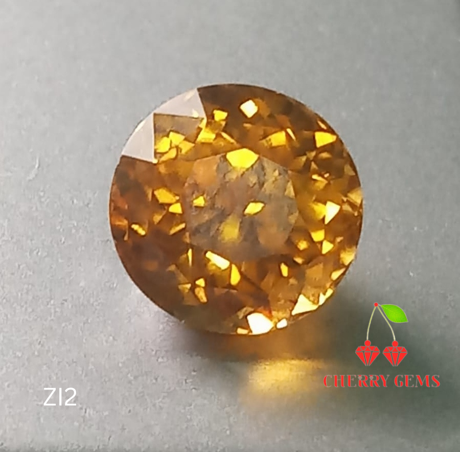 Natural Certified Zircon: Dazzling Aurora 6.30cts- ZI2 (24)