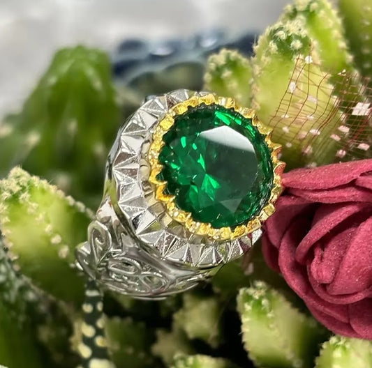 7 Carat Round-Cut Green Sapphire Ring in Dual-Tone Gold