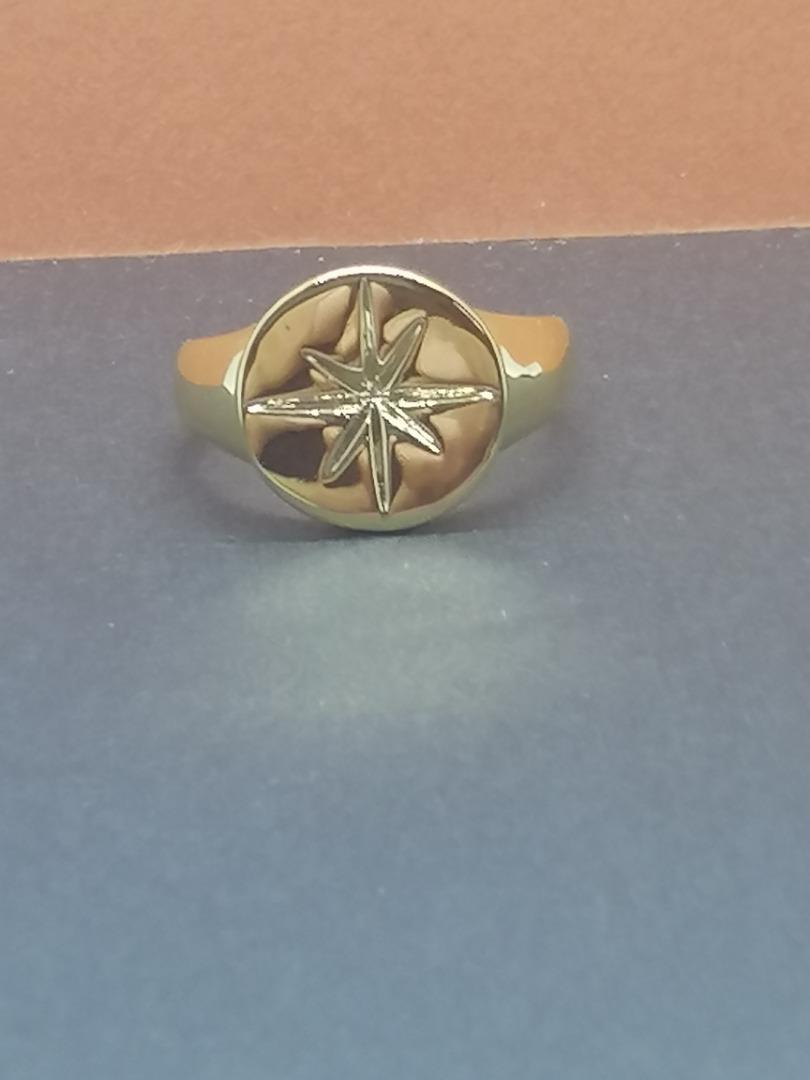 18k Solid heavy signet ring with Custom Northern Star w/Engraving