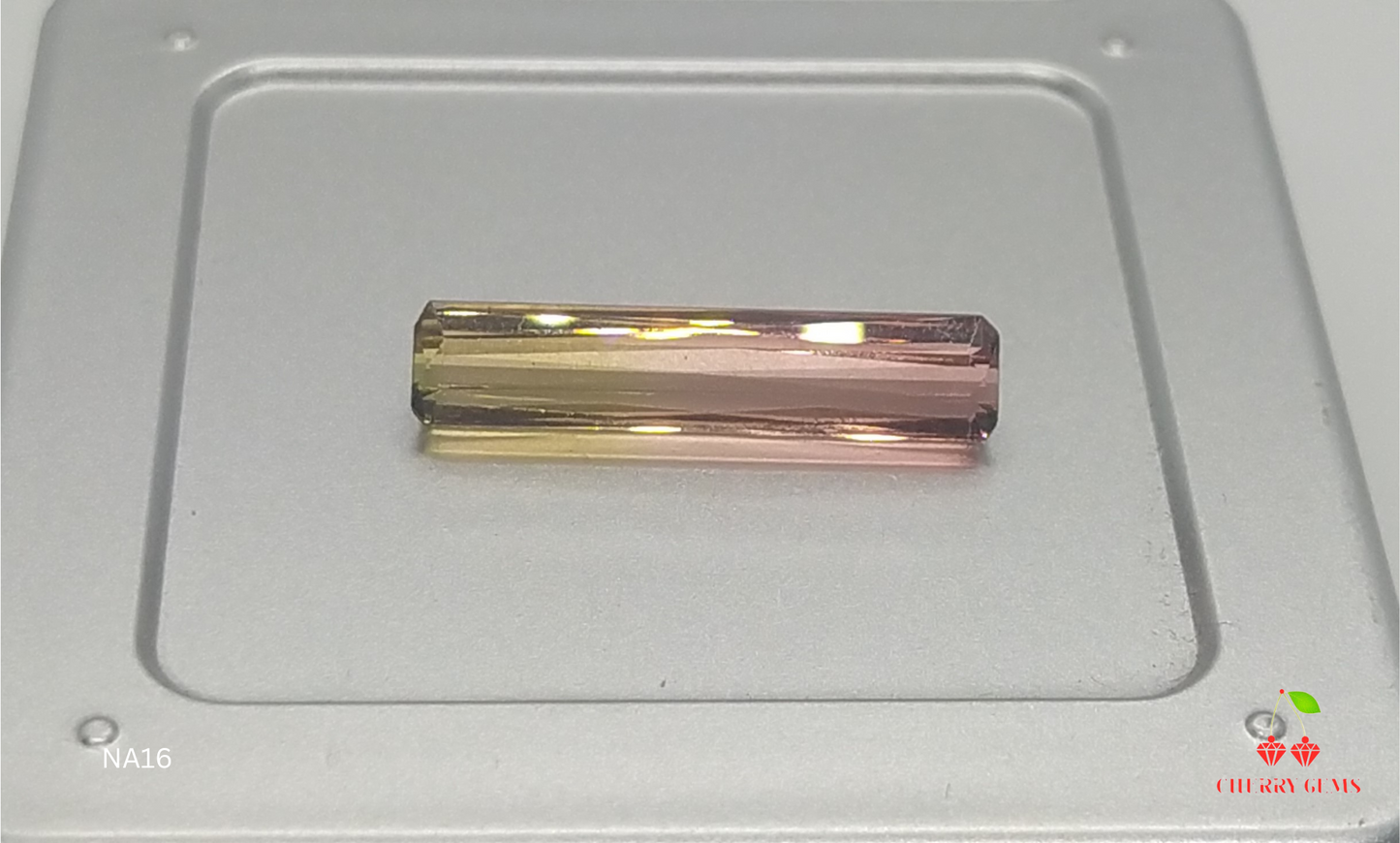 Natural Certified Bi-color Tourmaline: Golden Rose 5.20cts- NA16 (24)