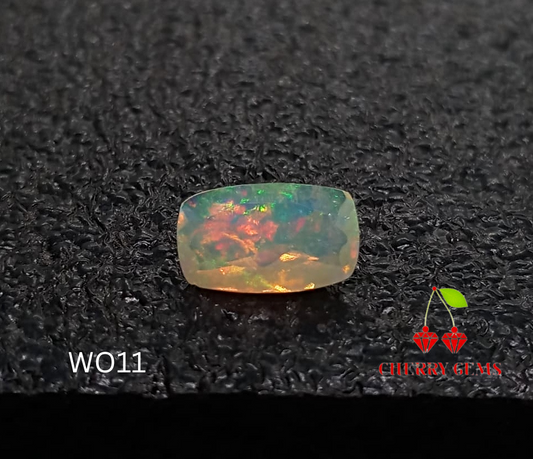 Natural  White Opal: Opal Essence 1.8cts- WO11 (24)