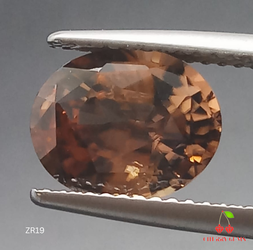 Natural Certified Zircon: Caramel Gleam 3.96cts- ZR19 (24)