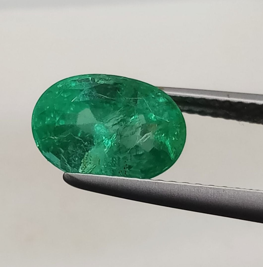 INSTOCK923-11-EM215-2///2.78cts Natural Emerald Available for setting. Direct source - Reasonable setting charges. Any designs Hand Made with Skilled Craftman.