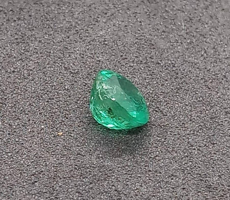 Natural Certified Emerald EM66 1.87cts